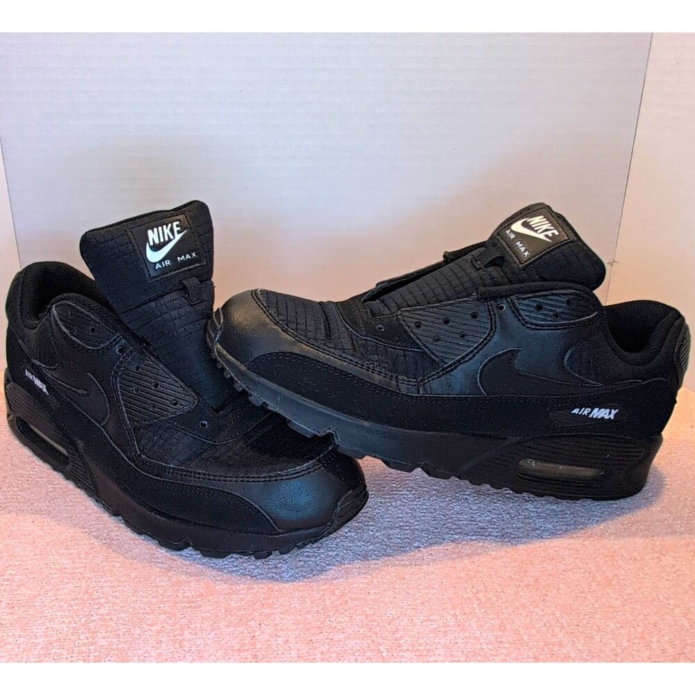 Nike Air Max 90 Essential Men’s Slip-On Sneakers Black 10.5 AJ1285-019